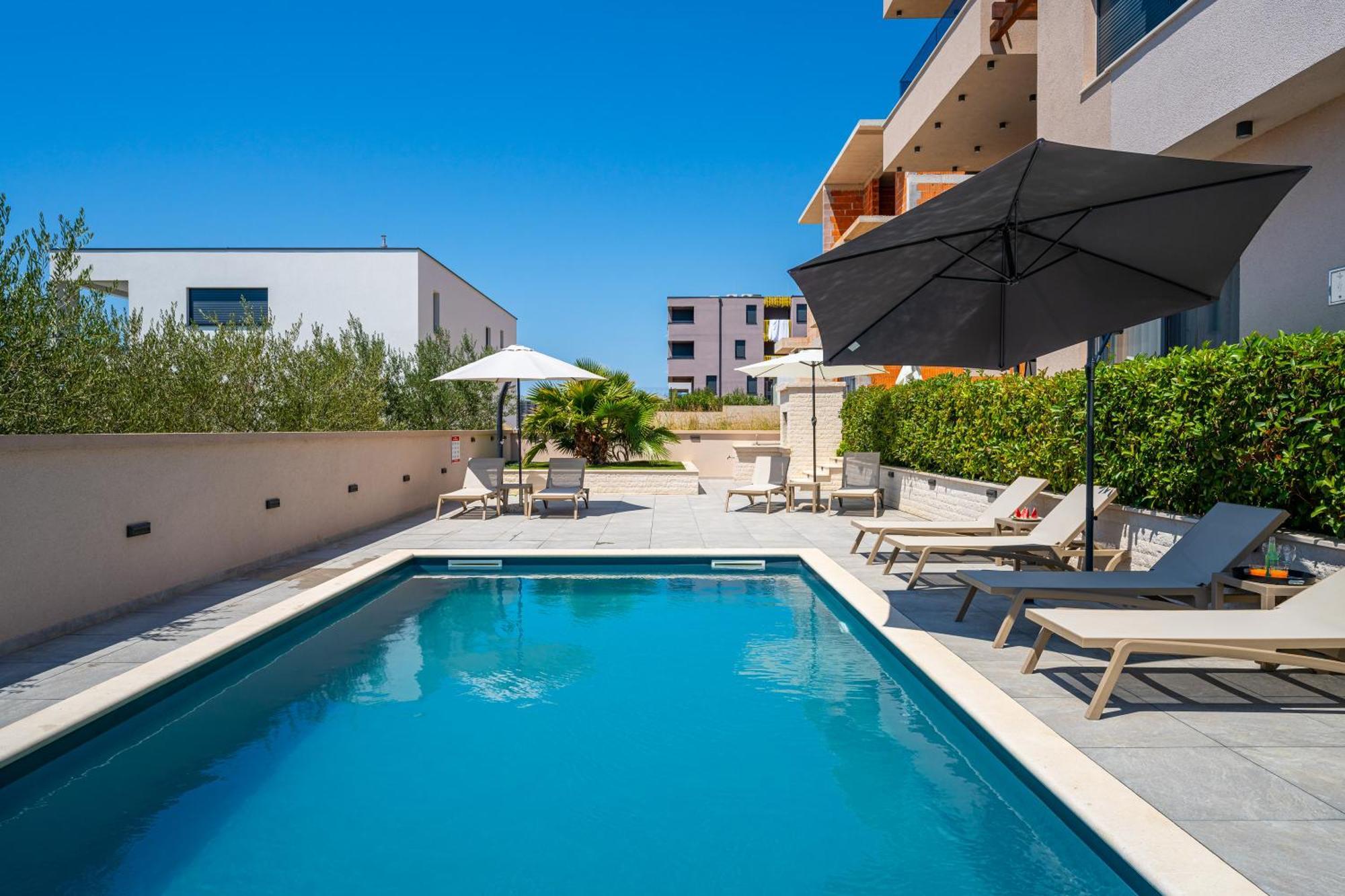 Sea Bay View Apartment - Appartement Avec Piscine Et Magnifique Vue Sur Mer Светі Филип-і-Яков Екстер'єр фото